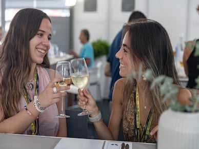 Pitlane Lounge
